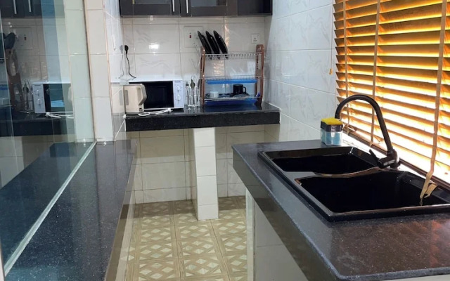 Aaron's Place Luxury Apartments & Rooms