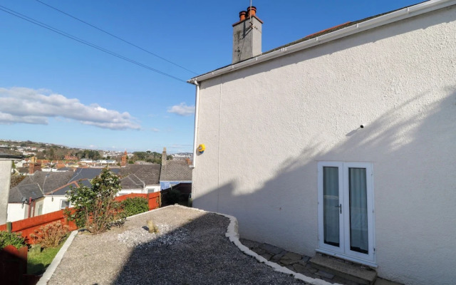 Hilltop Cottage
