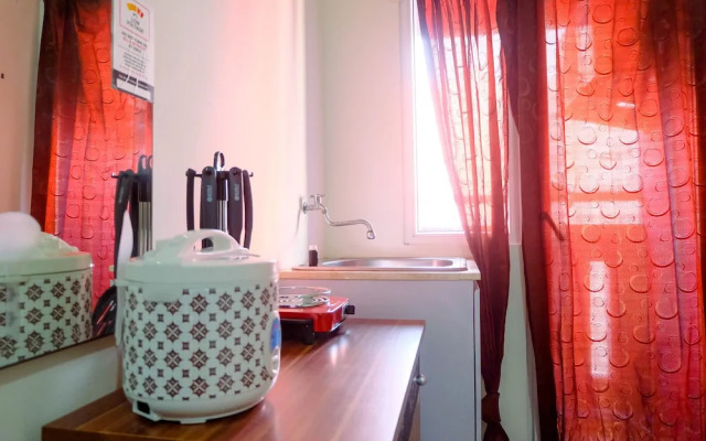 Simply Studio Apartment at Green Pramuka City