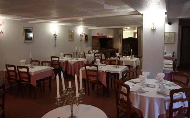 Hotel Restaurant Les Deux Sapins