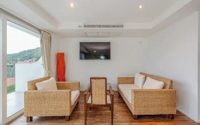 2BR Chic Oceanview Condo Kata Beach Retreat C206