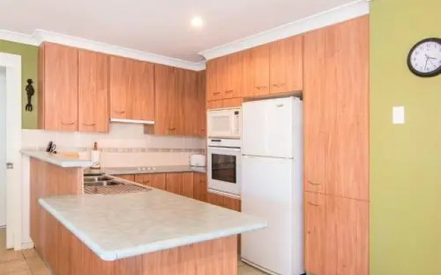 1/54 Parkes, Airconditioned