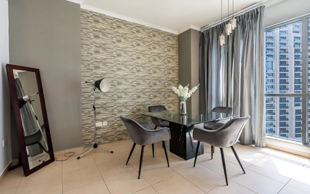 Residence 3 2605 Downtown