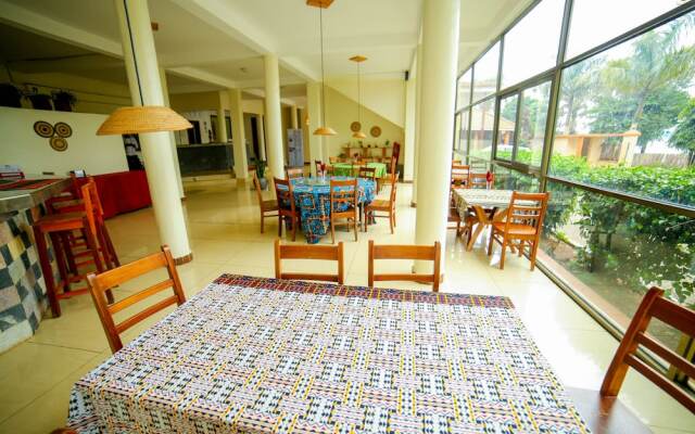 Lakefront Hotel Entebbe