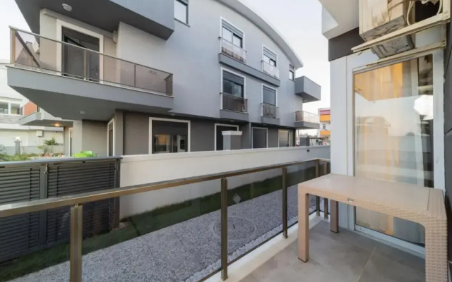 Charming Apartment With Pool in Muratpasa Antalya