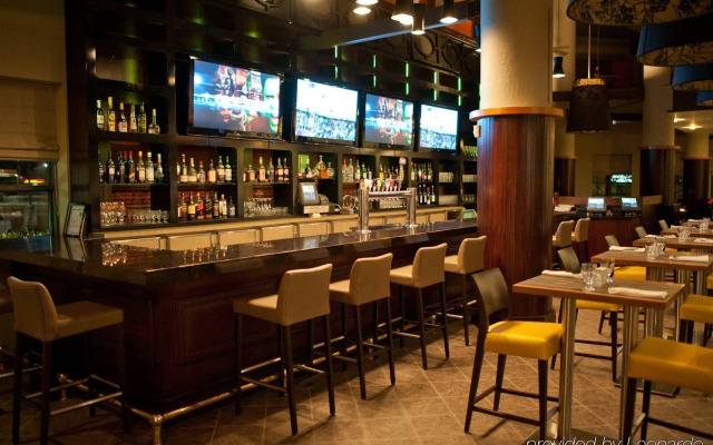 Holiday Inn Hotel & Suites Ottawa Kanata by IHG