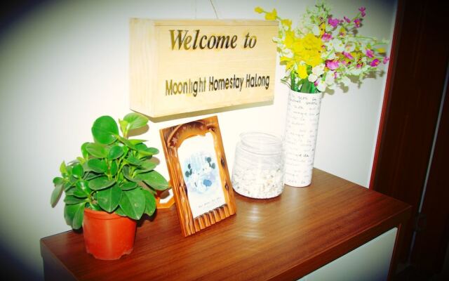 Moonlight Halong Homestay