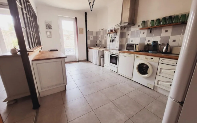 Bright Apartment in Saint Ambroix Near Amenities