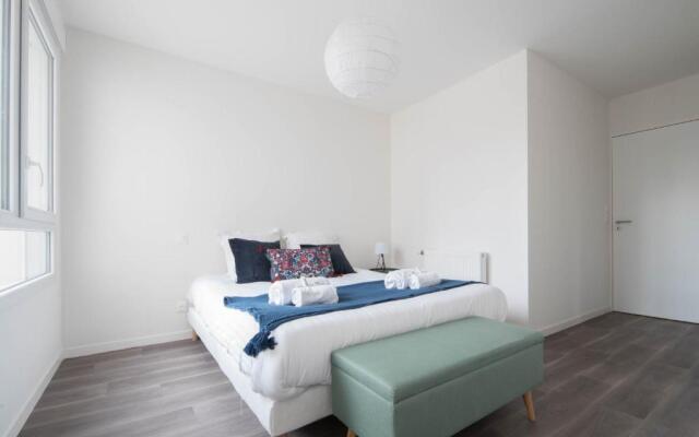 MAXIME - Appartement proche gare, arrivée 24 24