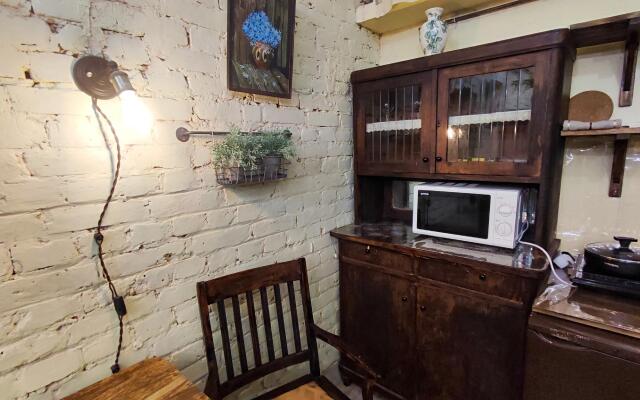 Апартаменты на Театральной площади 16