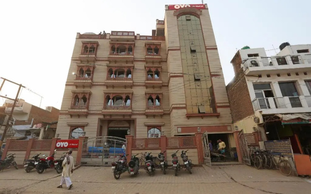 Jk Mahal By OYO Rooms