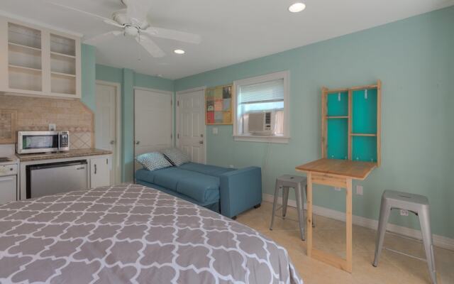 Beachside Studio With Mini Kitchen - Sleeps 2