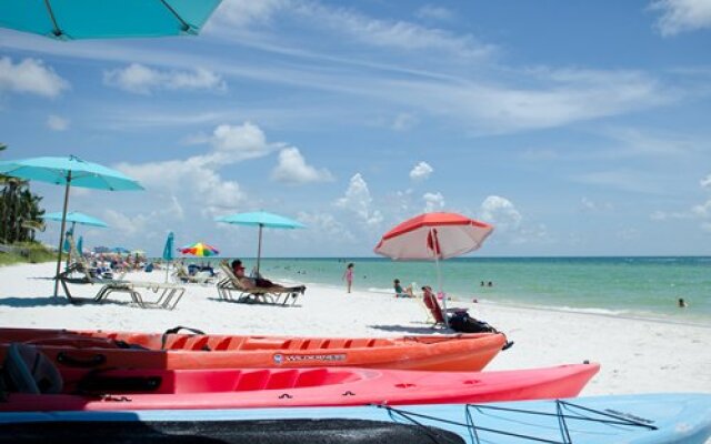 Vanderbilt Beach And Harbour Club