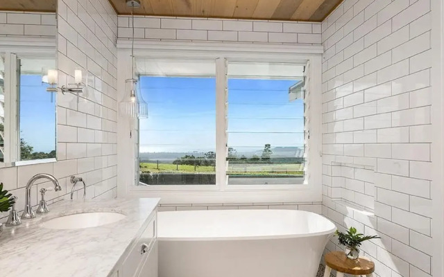 Your Luxury Escape - Trig Point