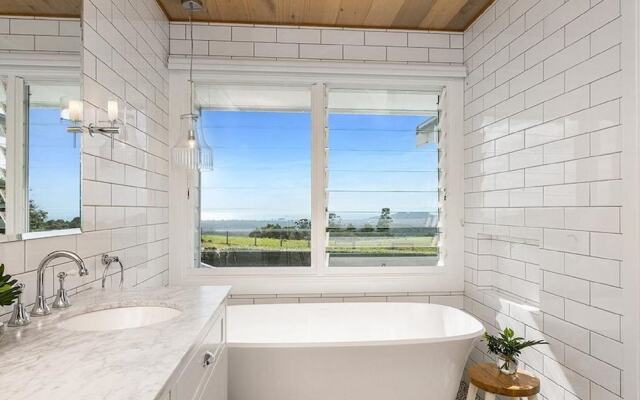 Your Luxury Escape - Trig Point