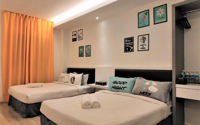 Hotel Zamburger Plaza Mahkota