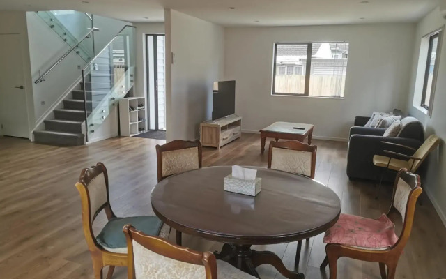 Private Room1 in Central Papatoetoe