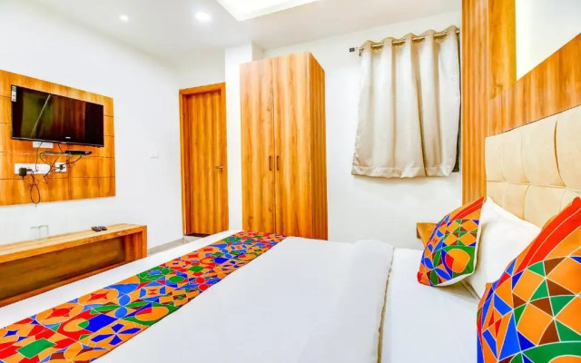 Fabhotel Prime Purple Orchid