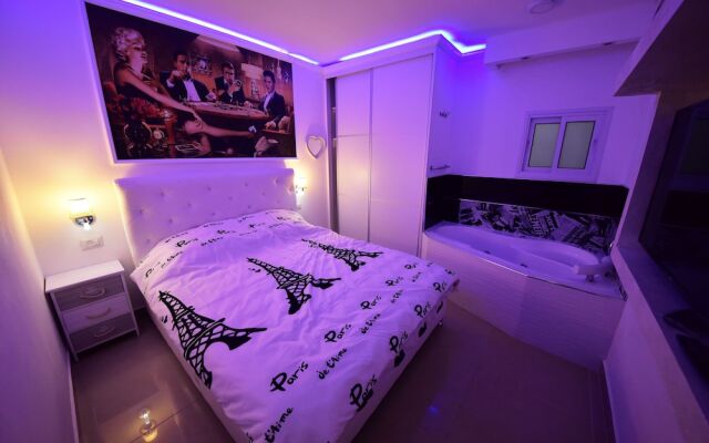 Ariel Luxury Suite