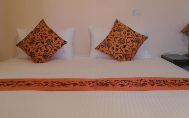 Salad Grand Bungalow & House Rental