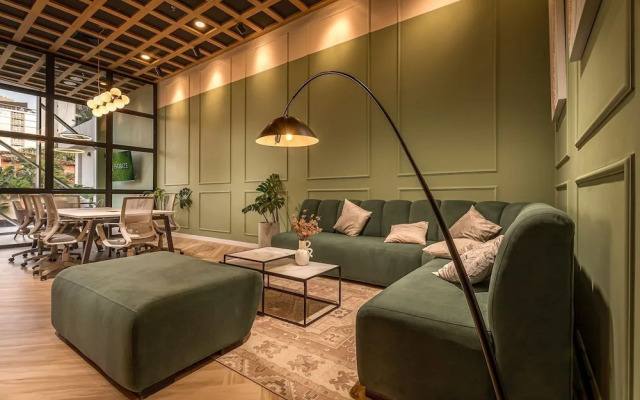 Houze Stay & Residences by AVA