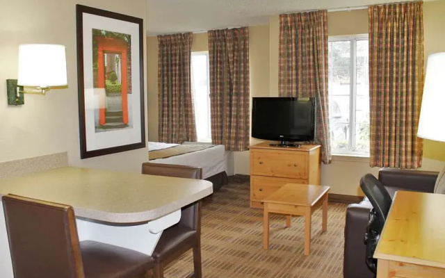 Extended Stay America Fremont - Fremont Boulevard South