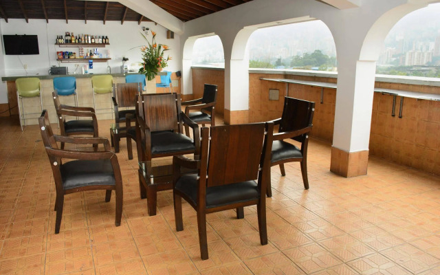 Hotel Alcaravan Medellín