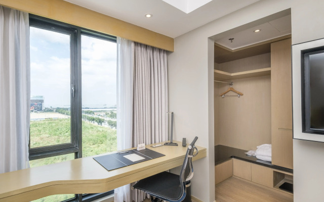 Seda Manila Bay