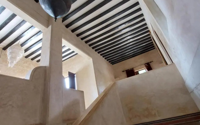 Samaki House