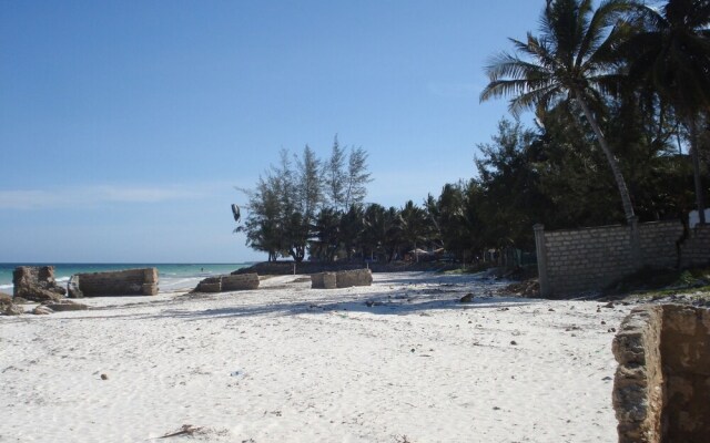 Coconut Beach Apartments
