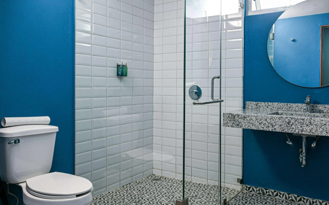 Vista Express Guadalajara Expo SureStay Collection by BW