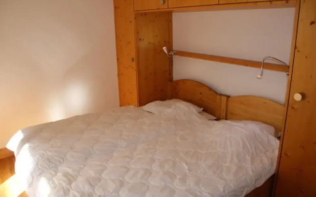 Authentic Apartment With Mountain Views