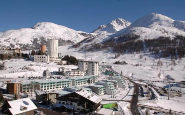 Teleo 105 Ski In - Ski Out 50m