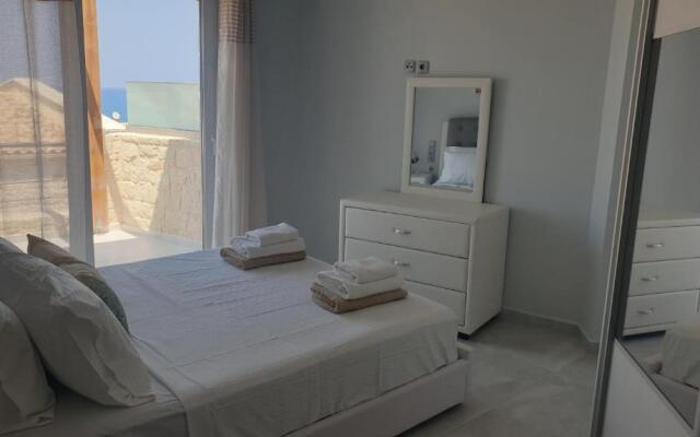 Zefyros Suite , Seafront retreat !