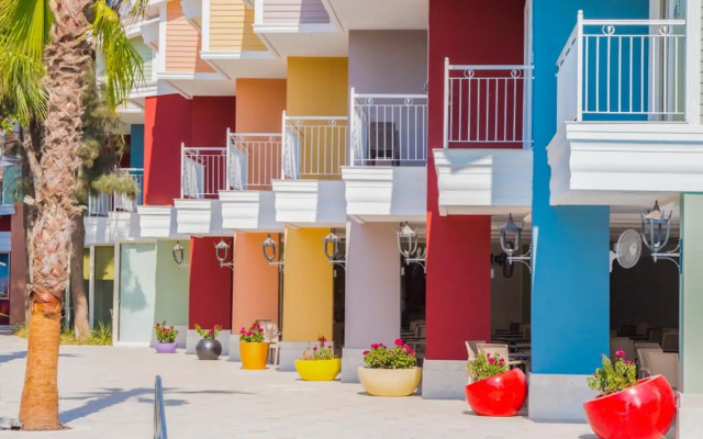 Crystal Club World of Colours - All inclusive