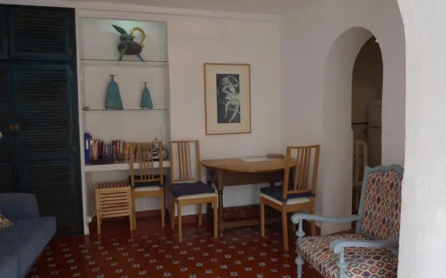 Alhambra Hill Apartments