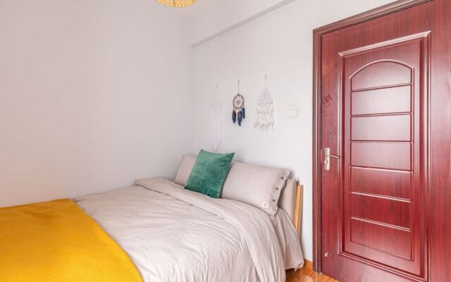Locals Boutique Apartment Huafa Plaza 31