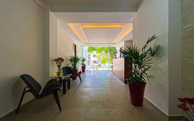 Luxury Condo 10 min walk from the Beach