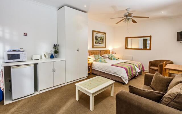 Summer Blue Guesthouse