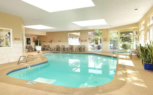 Crystal Inn Hotel & Suites Salt Lake City