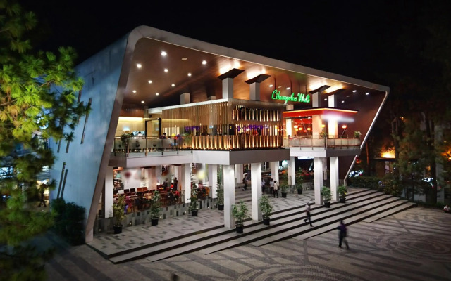 Sensa Hotel