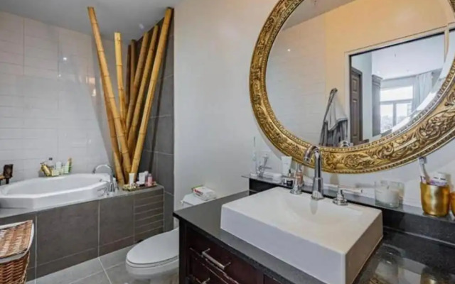 Sleeps6-apartment-parking-balcony-patio