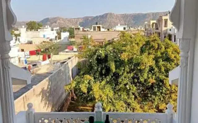 Hindupura Residency