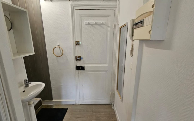 Les Glycines - Studio 9m2 Cosy et Reposant 1p