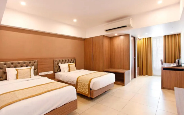 Hotel Dwarkamai