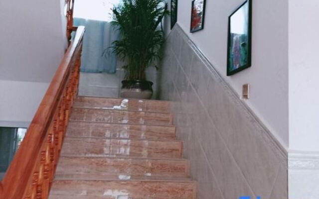 Tingfeng Courtyard Inn