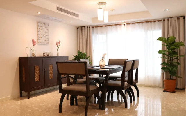 JJ Suites - Your Home on 11