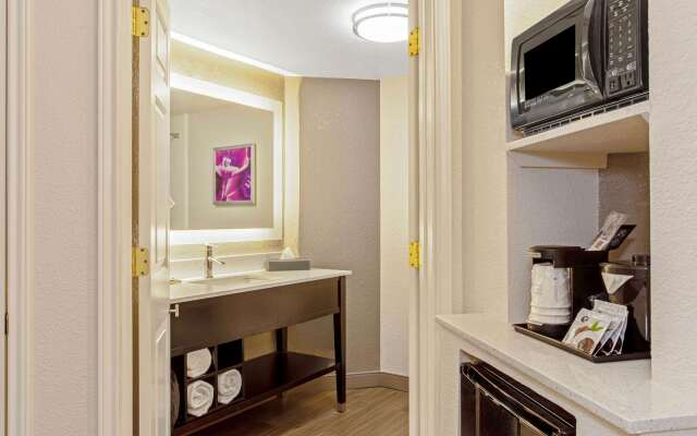 La Quinta Inn & Suites by Wyndham Panama City