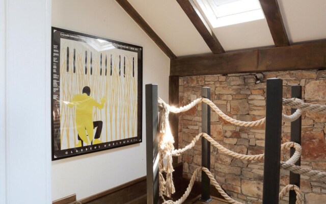 Stunning Home in Liznjan With Sauna, Wifi and 4 Bedrooms