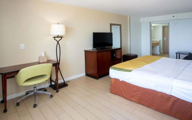 Super 8 By Wyndham Virginia Beach Oceanfront